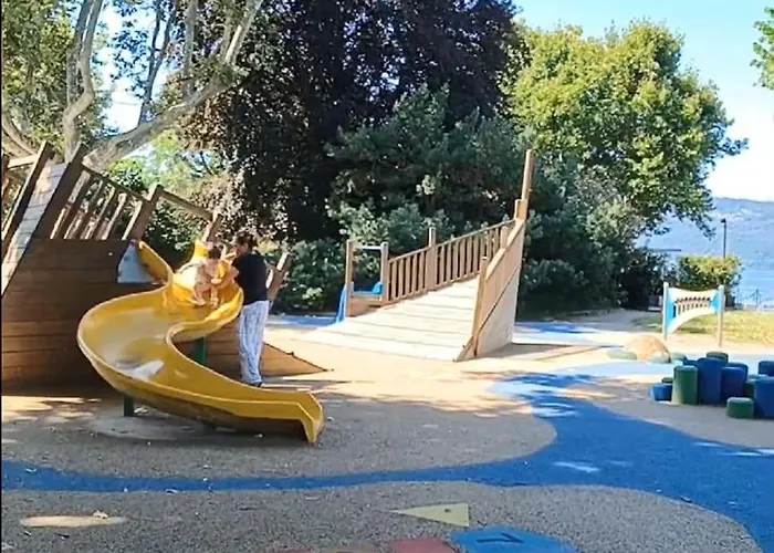 Cerro View Perfect For Families, Walk To The Beach! 아파트 *